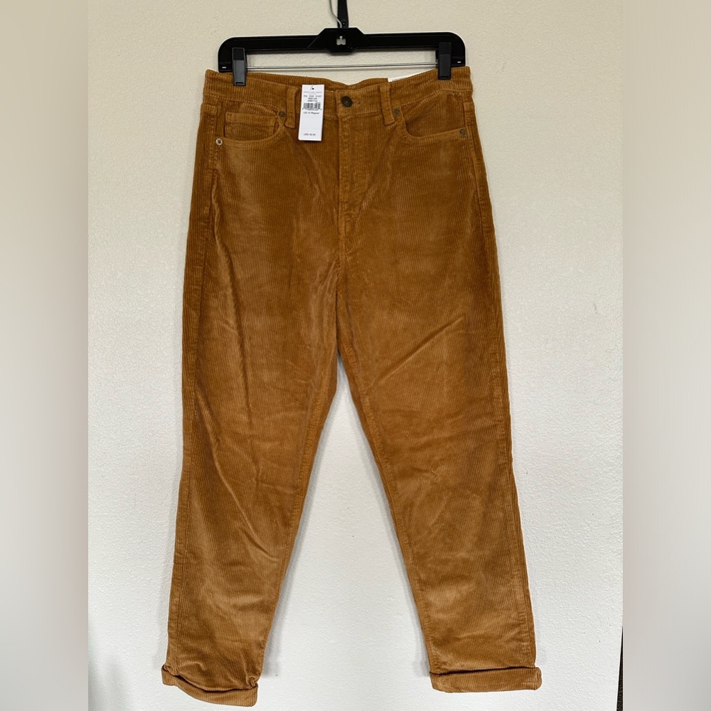 American Eagle Corduroy Mom Jean - Size 10
